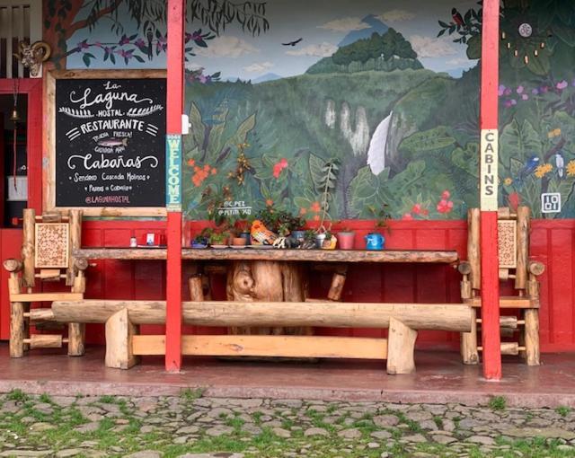 Hostal La Laguna Villamaría Extérieur photo